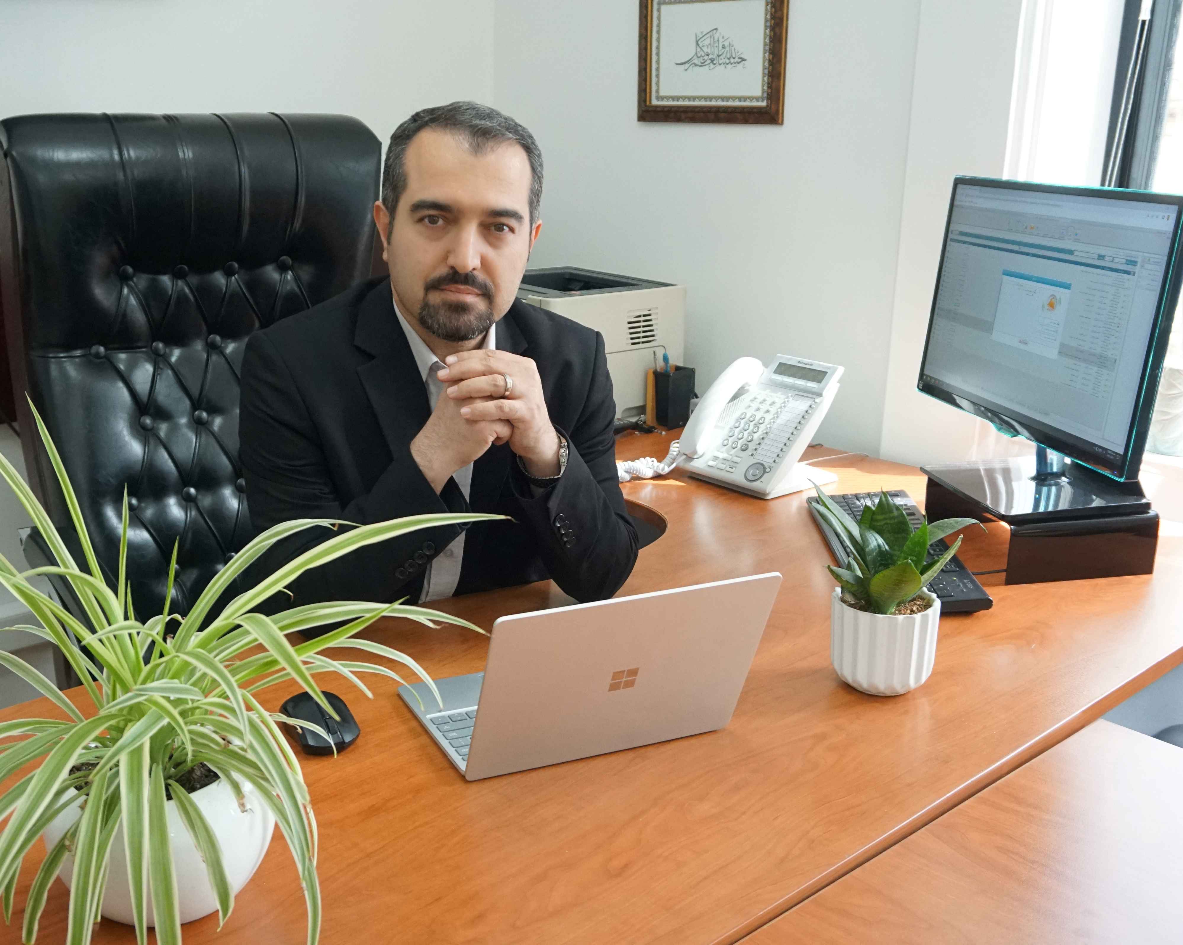 دکتر احمد جوان